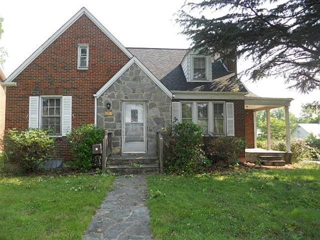 1st image of 317 Forest St