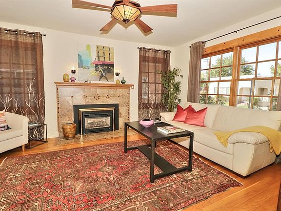 4th image of 3114 Carly Way