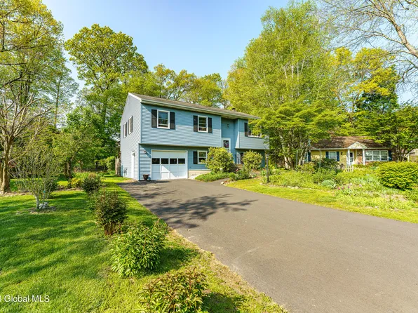 12 Valley View Drive, Glenmont, NY 12077