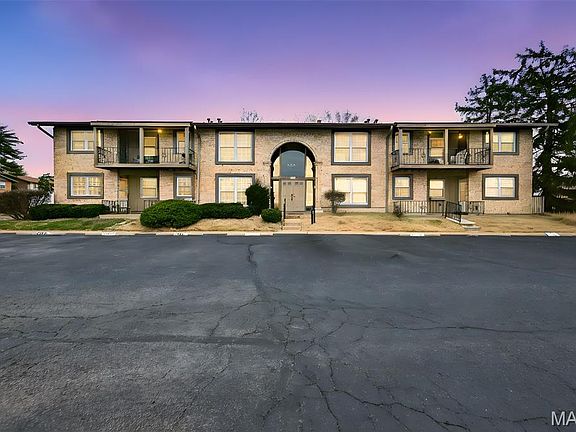 2nd image of 3181 Carefree Ln APT A