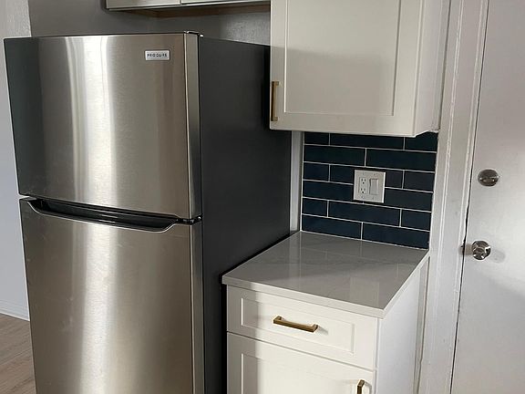 5th image of 29 Irving St APT 5