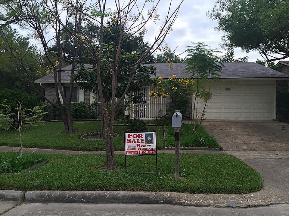 1st image of 5654 Hardwood Forest Dr