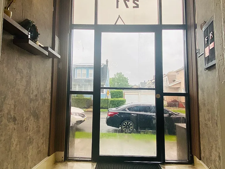 271 Rhode Island Ave — Photo 9