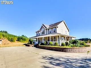 15165 Airport Way photo 1