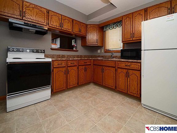 5th image of 4514 Vinton St