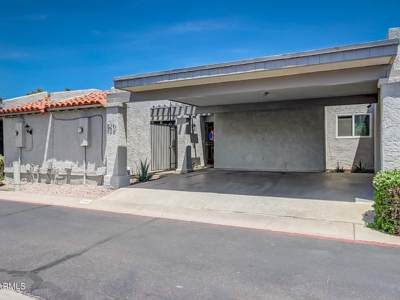 3rd image of 826 E ORANGE Drive