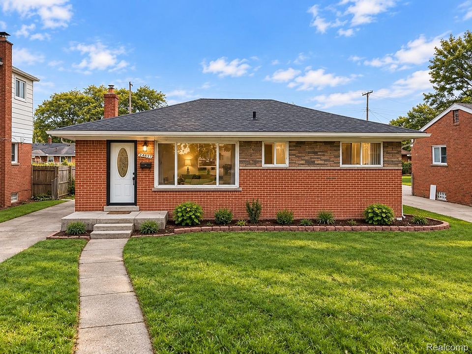 1st image of 24837 Curie St