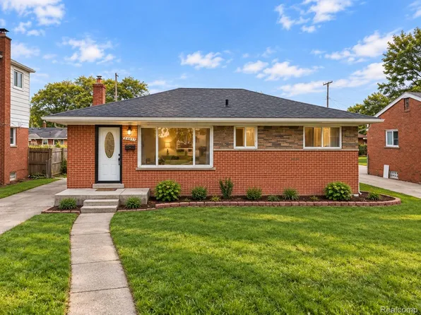 24837 Curie St, Warren, MI 48091