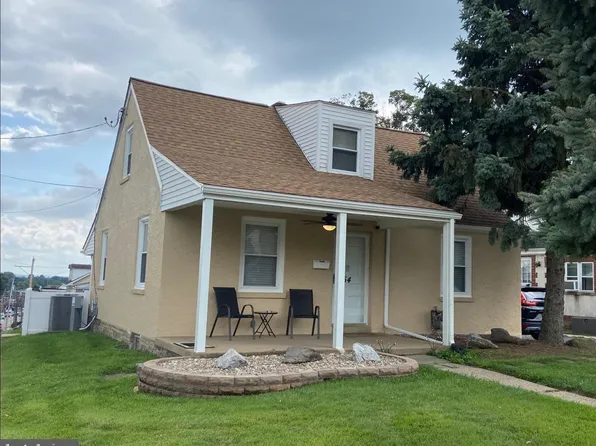54 Fairview Ave, Clifton Heights, PA 19018