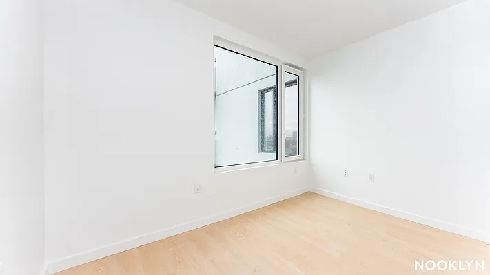 Rented by Nooklyn NYC LLC | media 109