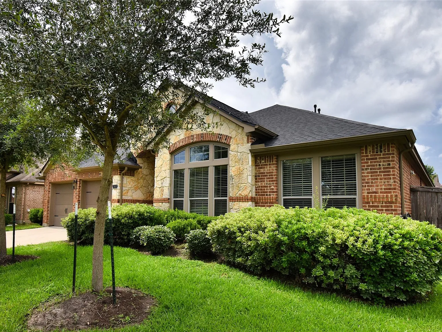 4 bed, 3.0 bath, 3035 sqft, $3,150 — Photo 3