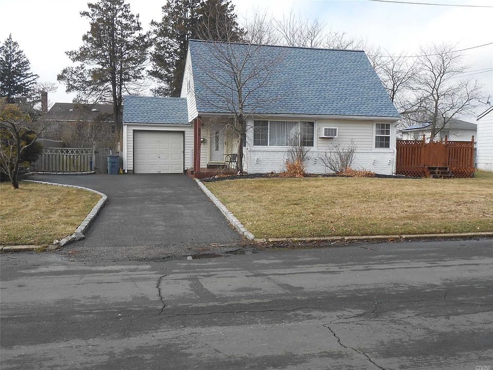 1st image of 534 Goodrich Ave