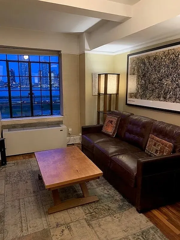5 Tudor City Place — Photo 1