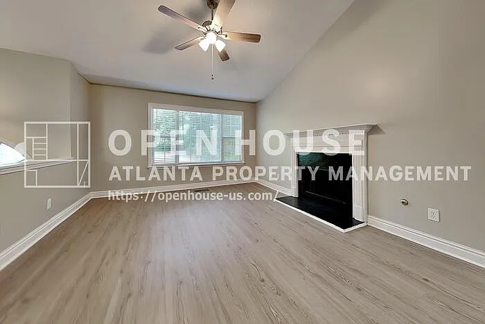 5 bed, 3.0 bath, 2566 sqft, $2,350 — Photo 4