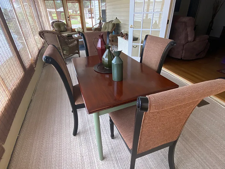 1411 W Schwartz Blvd — Photo 5