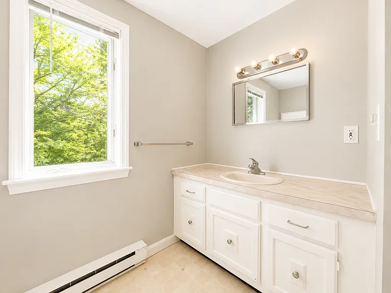 9 Oakview Dr #1 — Photo 1