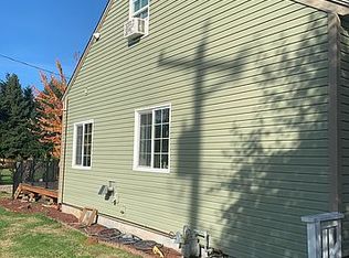 32135 Nichols Ln, Cottage Grove, OR 97424