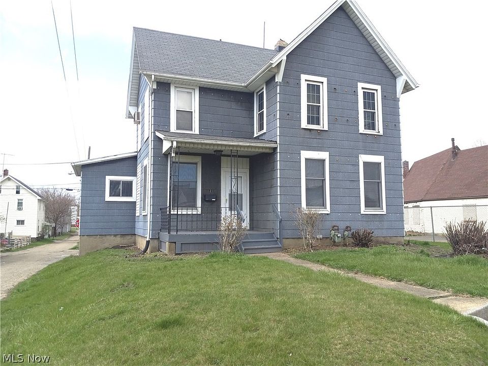 1st image of 1121 McKinley Ave NW