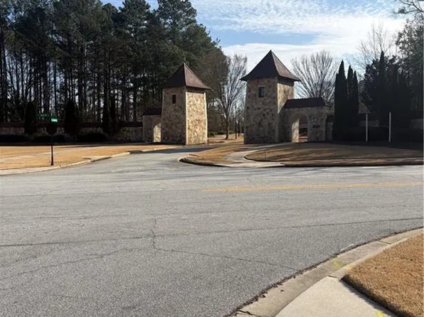 838 Queen Annes Lace Ct #103, Fairburn, GA 30213