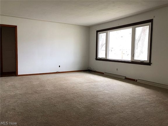 4th image of 1132 Kay Ave