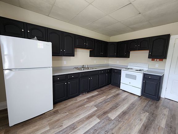 5th image of 613 E Robinson St #5