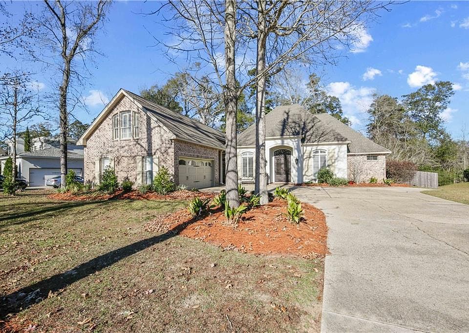 1st image of 346 Sandy Brook Cir