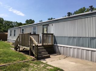 100 Haines St, Edwardsville, KS 66113