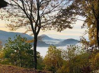 173 Mountainside Rd, Franklin, NC 28734