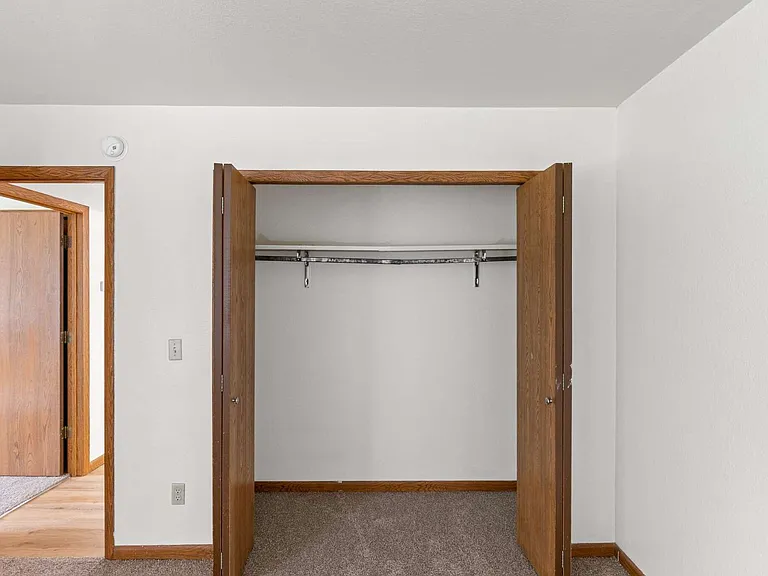 York Hills Apartments ( York Hills Apts LLC) — Photo 33
