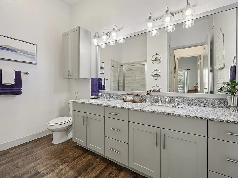 Luxia Craig Ranch — Photo 20