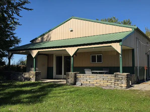 18055 State Highway 9, Cresco, IA 52136