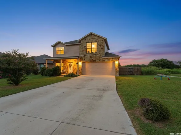 524 Indian Crossing, Jourdanton, TX 78026