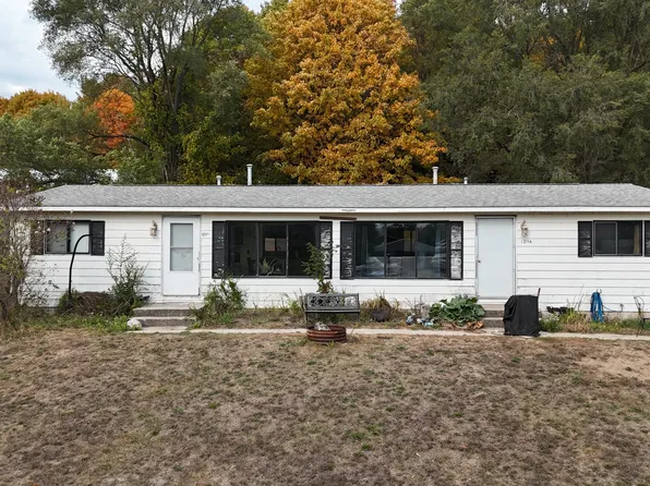 1211 Elm St, Frankfort, MI 49635