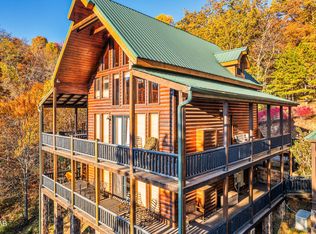 2607 Sunset Cir, Sevierville, TN 37862