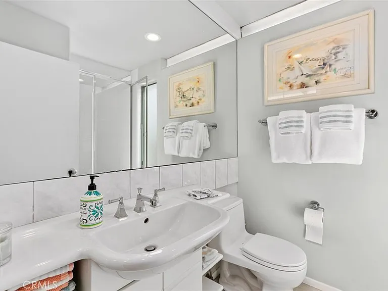 436 Fernleaf Ave #1/2 — Photo 16