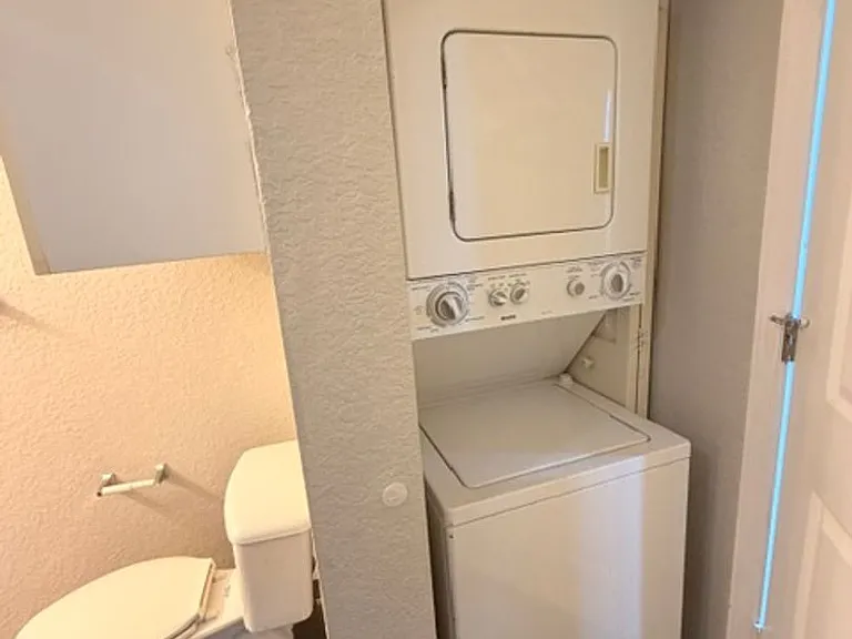 860 N Orange Ave #271 — Photo 22