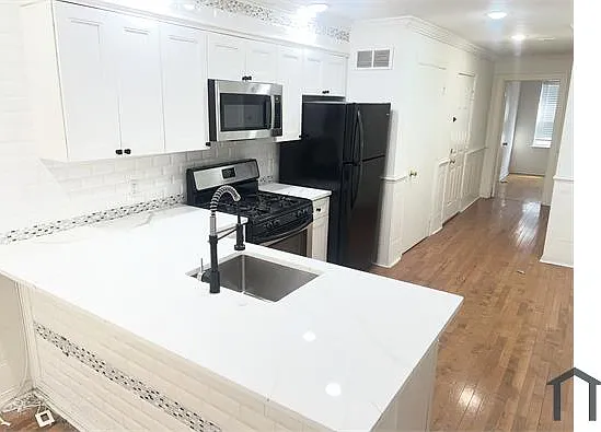 4018 Aspen St — Photo 16