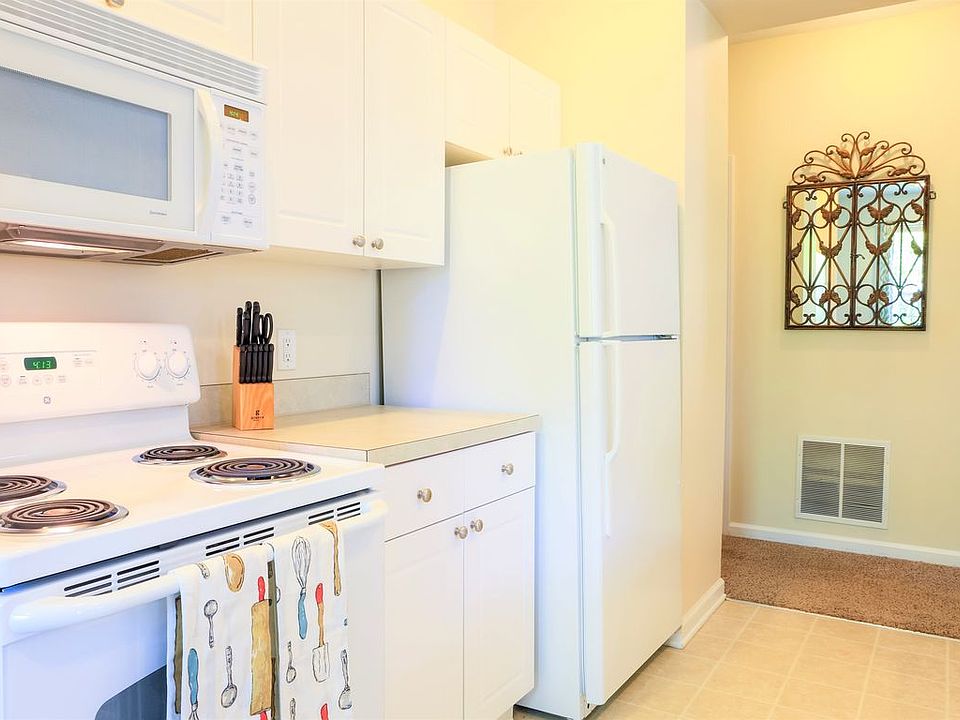 1st image of 3900 Suffolk Dr #117545