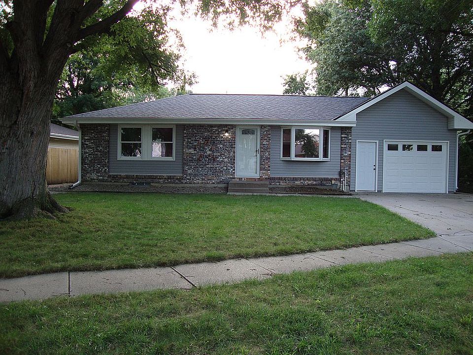 1st image of 10911 Lancashire Cir