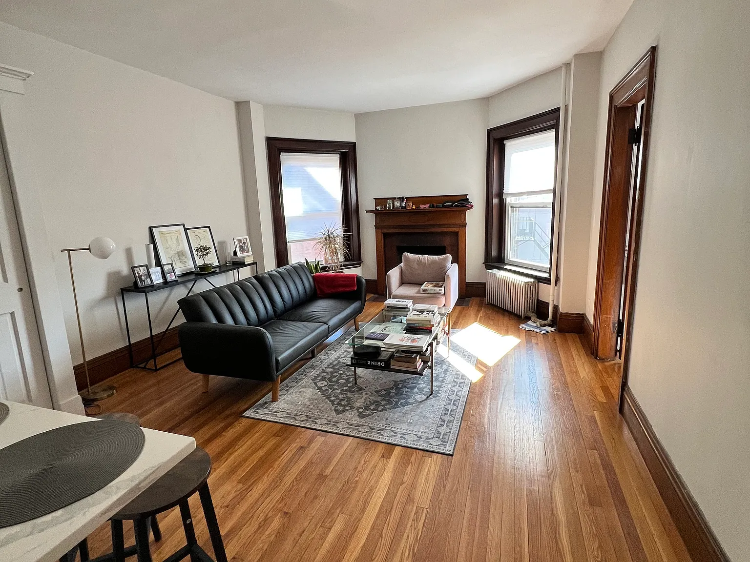 1 bed, 9999 sqft, $2,550 — Photo 2