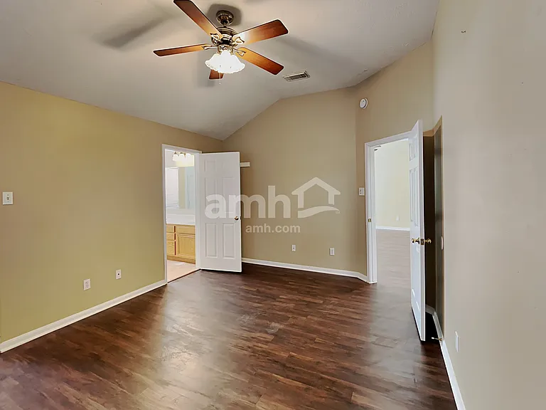 29010 Ashbrook Ln — Photo 13