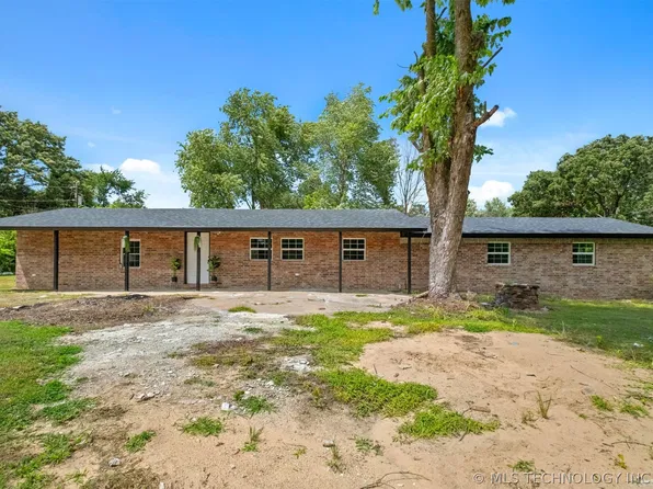 57128 S 690th Rd, Colcord, OK 74338
