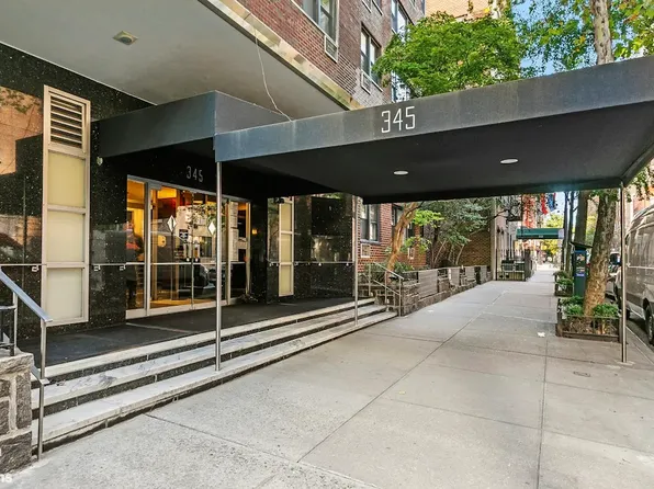 345 East 52nd Street image 10 of 11