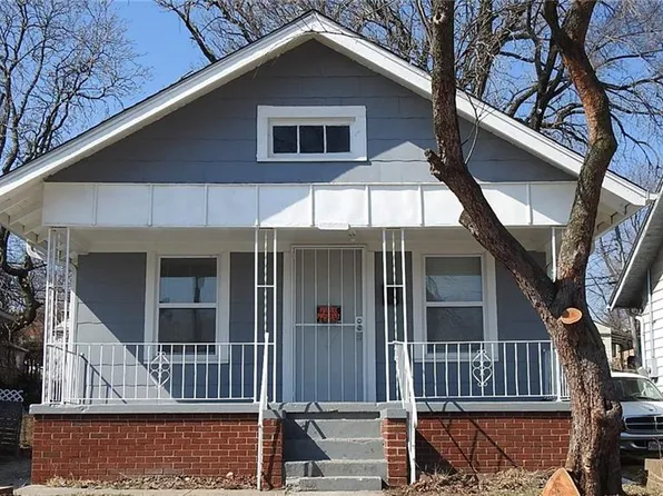 1602 E Corrington Ave, Kansas City, MO 64126