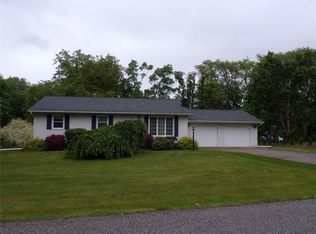 10038 Shumaker Dr, Girard, PA 16417