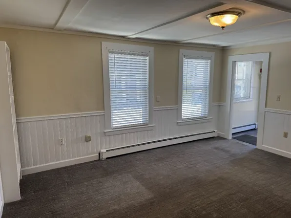 24 High St #24, Exeter, NH 03833