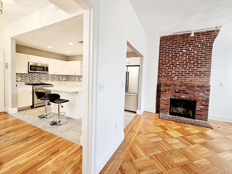 1714 Beacon St #11