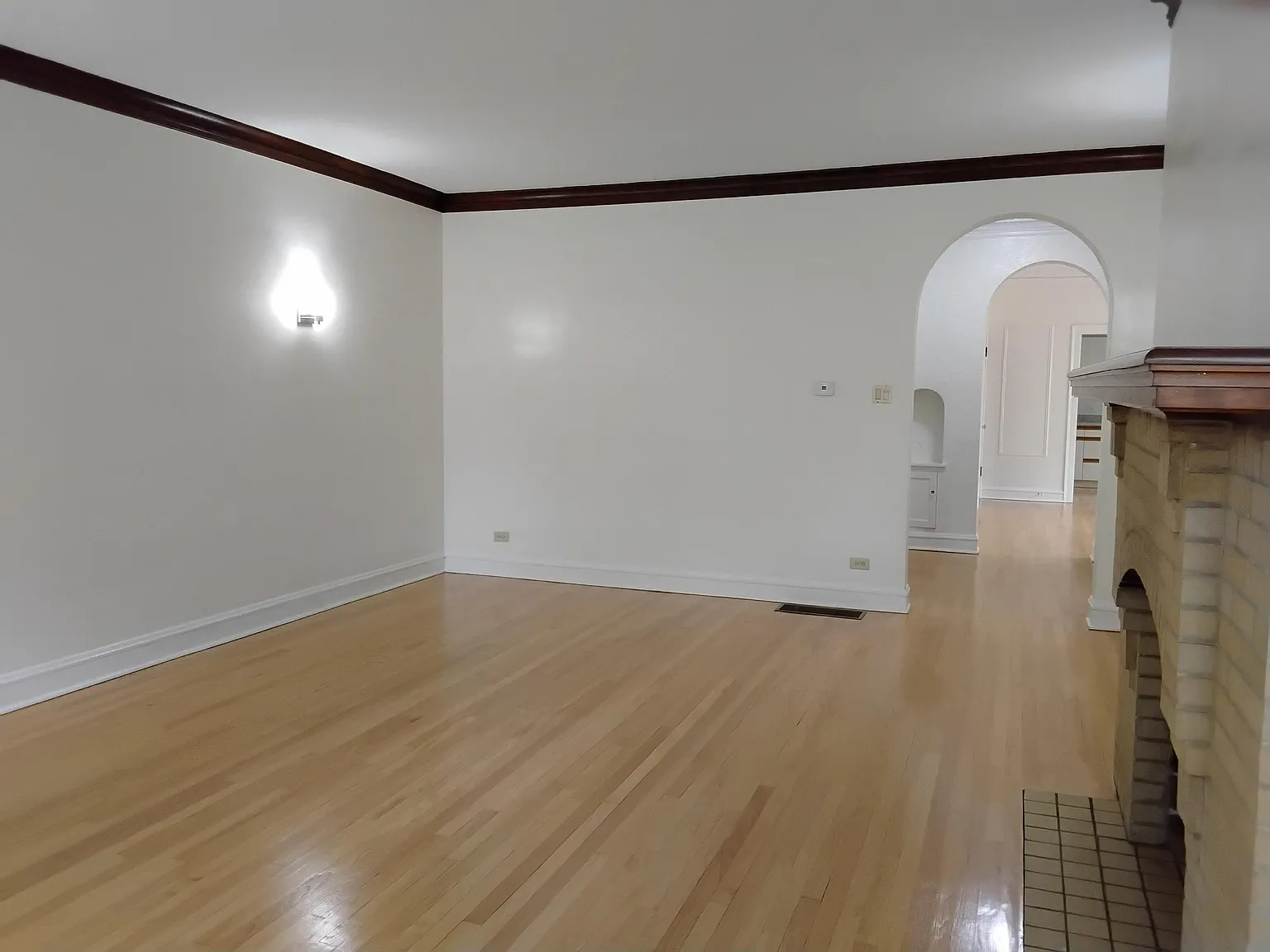 2 bed, 1200 sqft, $1,850 — Photo 2