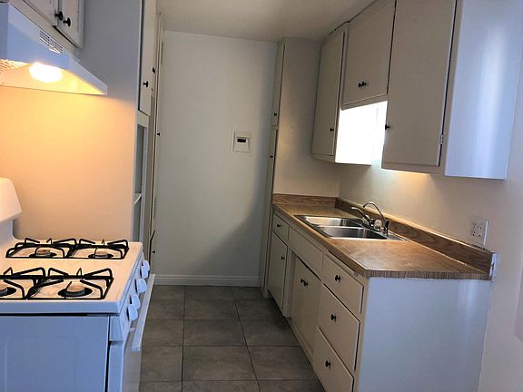3rd image of 611 N Alhambra Ave APT G