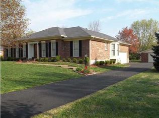 8503 Maple Ave, Pewee Valley, KY 40056